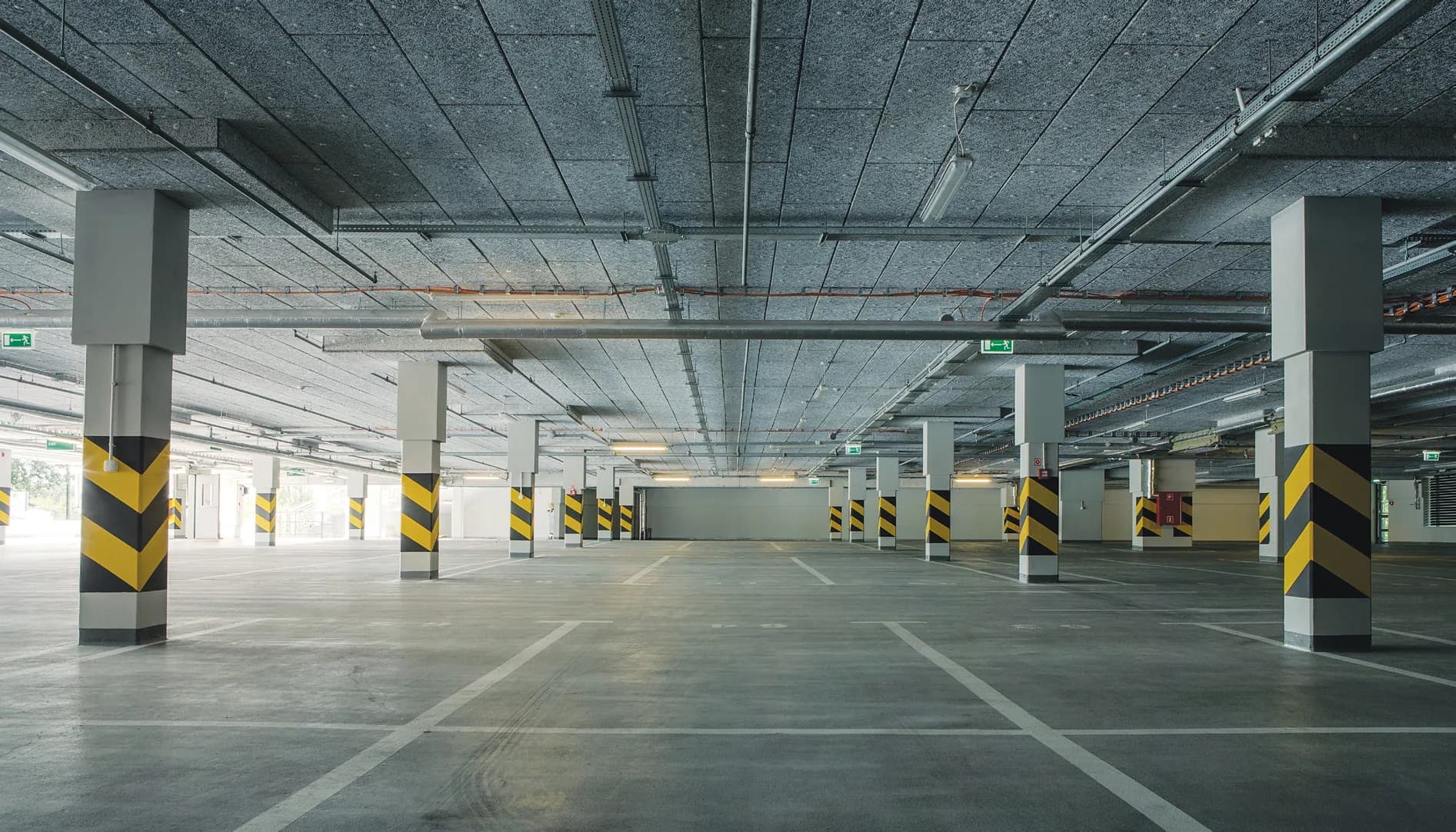 Multi-level residential parking facility in a high-rise development